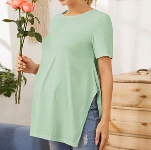 Maternity split side solid tee in mint green